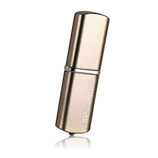 Флеш Диск USB 2.0 32Gb Silicon Power  Luxmini 720 Bronze