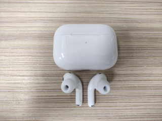956K Б/У Гарнитура Apple AirPods PRO 2 (Гарантия 1 мес.)