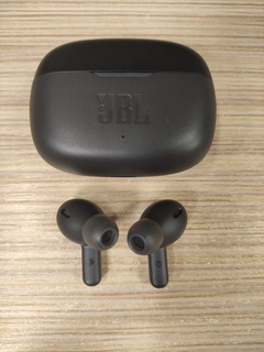 1180 Б/У Гарнитура JBL Wave 200 TWS Bluetooth Black (Гарантия 1 мес.)