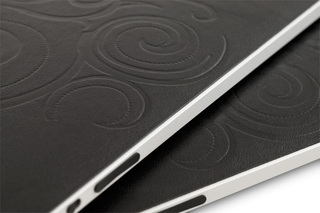 Наклейка ZAGG LEATHERskin для iPad2/New black embossed